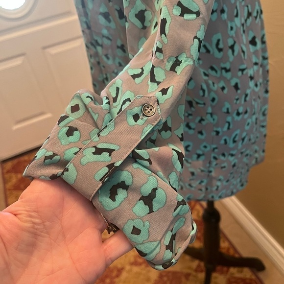 🛍️Vanity Blouse Hi Low Size Small - Picture 6 of 10